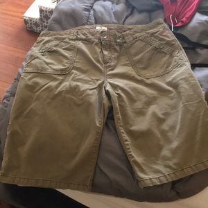 Woman’s shorts